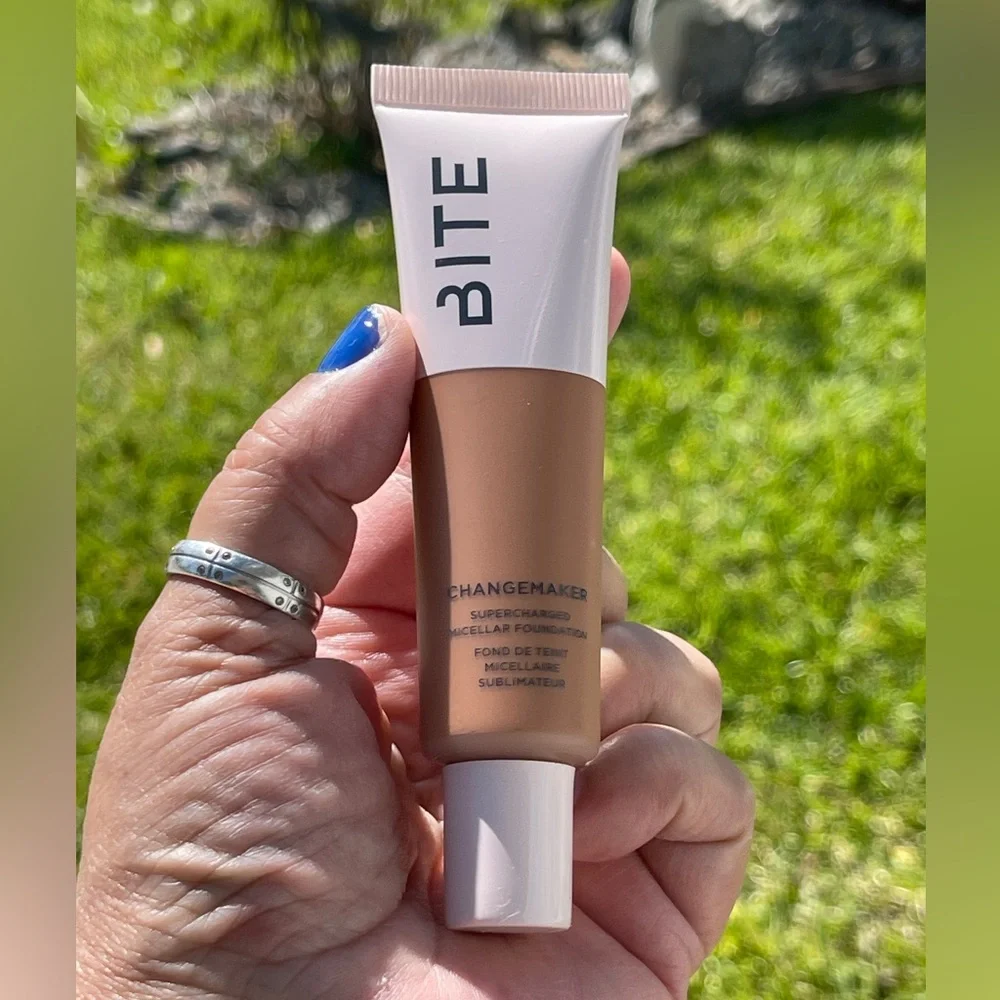 BITE BEAUTY Changemaker Foundation In T115 Med Tan with cool undertone